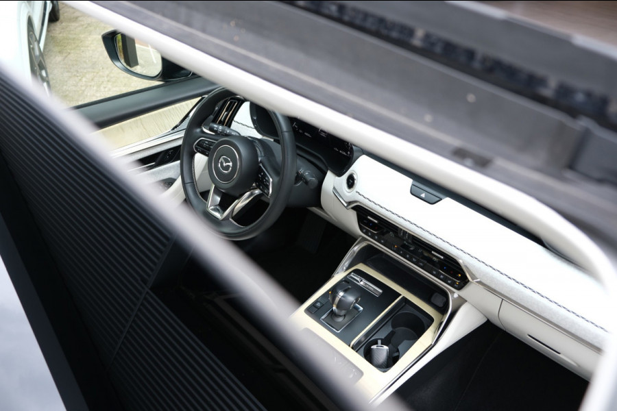 Mazda CX-60 2.5 e-SkyActiv PHEV Takumi *PANORAMADAK* Wegklapbare Trekhaak/Navi/Camera/20" LMV