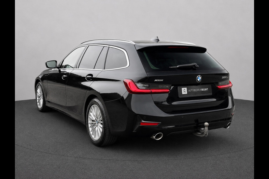 BMW 3 Serie Touring 330e xDrive | Laser | Trekhaak | Head Up | 360 | Sfeerverlichting | Dodehoek | 1e eigenaar