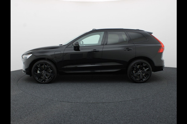 Volvo XC60 2.0 T6 Plug-in hybrid AWD Plus Dark | Trekhaak | Panodak | Dode Hoek | 360 Camera | Harman Kardon | Head Up | Elk. Klep | Prijs Rijklaar !!