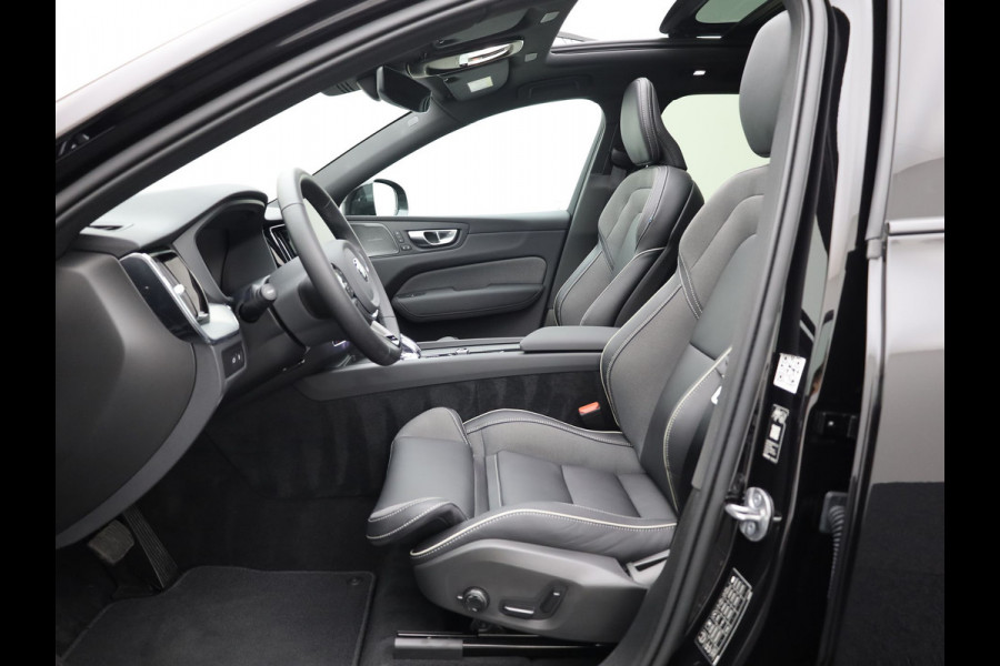 Volvo XC60 2.0 T6 Plug-in hybrid AWD Plus Dark | Trekhaak | Panodak | Dode Hoek | 360 Camera | Harman Kardon | Head Up | Elk. Klep | Prijs Rijklaar !!