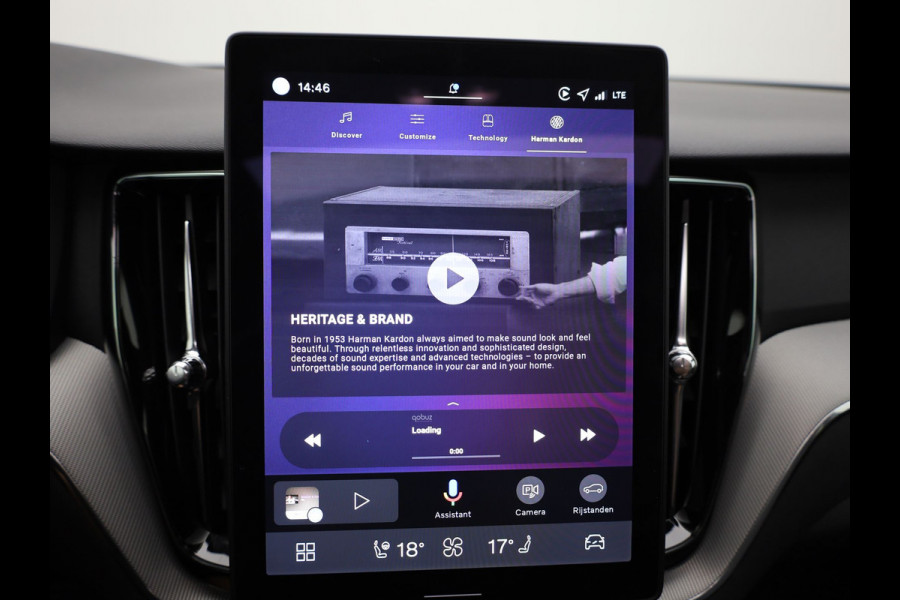 Volvo XC60 2.0 T6 Plug-in hybrid AWD Plus Dark | Trekhaak | Panodak | Dode Hoek | 360 Camera | Harman Kardon | Head Up | Elk. Klep | Prijs Rijklaar !!