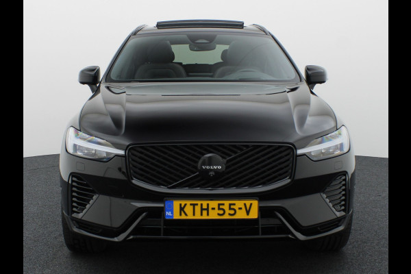 Volvo XC60 2.0 T6 Plug-in hybrid AWD Plus Dark | Trekhaak | Panodak | Dode Hoek | 360 Camera | Harman Kardon | Head Up | Elk. Klep | Prijs Rijklaar !!