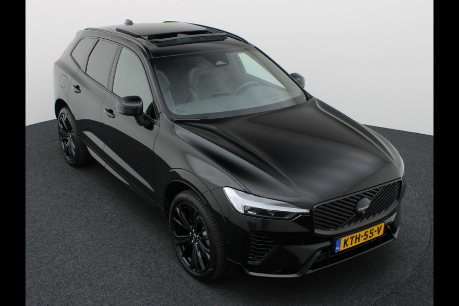 Volvo XC60 2.0 T6 Plug-in hybrid AWD Plus Dark | Trekhaak | Panodak | Dode Hoek | 360 Camera | Harman Kardon | Head Up | Elk. Klep | Prijs Rijklaar !!