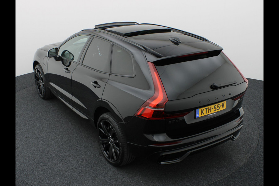 Volvo XC60 2.0 T6 Plug-in hybrid AWD Plus Dark | Trekhaak | Panodak | Dode Hoek | 360 Camera | Harman Kardon | Head Up | Elk. Klep | Prijs Rijklaar !!