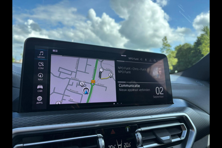 BMW iX3 High Executive 80 kWh 285 PK | M Pakket | Panoramadak | 360 graden camera | Sportstoelen | Harman/kardon | Keyless entry | Elektrische achterklep | Stoelverwarming | Head Up Display
