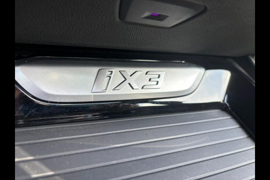 BMW iX3 High Executive 80 kWh 285 PK | M Pakket | Panoramadak | 360 graden camera | Sportstoelen | Harman/kardon | Keyless entry | Elektrische achterklep | Stoelverwarming | Head Up Display