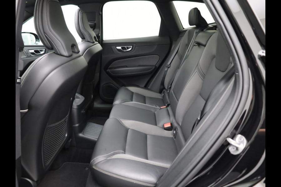Volvo XC60 2.0 T6 Plug-in hybrid AWD Plus Dark | Panodak | Trekhaak | Elk. A-klep | Apple Carplay / Adroid | Memory Seats | Harman Kardon | Prijs Rijklaar !!