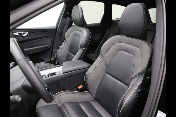 Volvo XC60 2.0 T6 Plug-in hybrid AWD Plus Dark | Panodak | Trekhaak | Elk. A-klep | Apple Carplay / Adroid | Memory Seats | Harman Kardon | Prijs Rijklaar !!