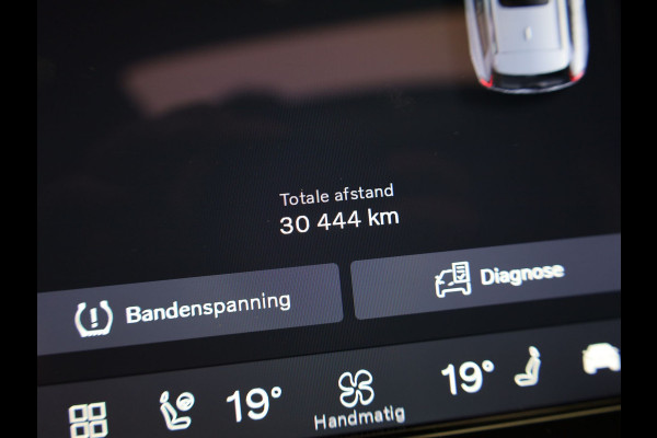 Volvo XC60 2.0 T6 Plug-in hybrid AWD Plus Dark | Panodak | Trekhaak | Elk. A-klep | Apple Carplay / Adroid | Memory Seats | Harman Kardon | Prijs Rijklaar !!