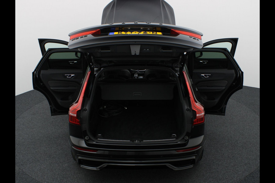 Volvo XC60 2.0 T6 Plug-in hybrid AWD Plus Dark | Panodak | Trekhaak | Elk. A-klep | Apple Carplay / Adroid | Memory Seats | Harman Kardon | Prijs Rijklaar !!