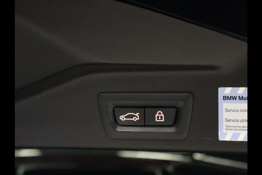 BMW X5 xDrive45e M Sport [MAXTON DESIGN, SCHUIFKANTELDAK, TREKHAAK INKLAPBAAR, BMW LASER, 360 CAMERA, ADAPTIVE CRUISE, LUCHTVERING, APPLE CARPLAY, MEMORY SEATS, STOELVERWARMING, NIEUWSTAAT]