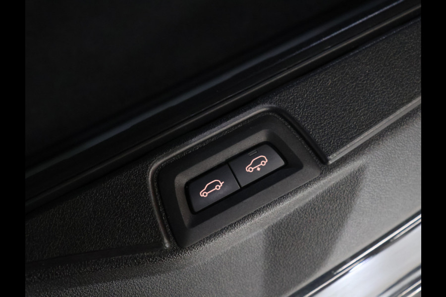 BMW X5 xDrive45e M Sport [MAXTON DESIGN, SCHUIFKANTELDAK, TREKHAAK INKLAPBAAR, BMW LASER, 360 CAMERA, ADAPTIVE CRUISE, LUCHTVERING, APPLE CARPLAY, MEMORY SEATS, STOELVERWARMING, NIEUWSTAAT]
