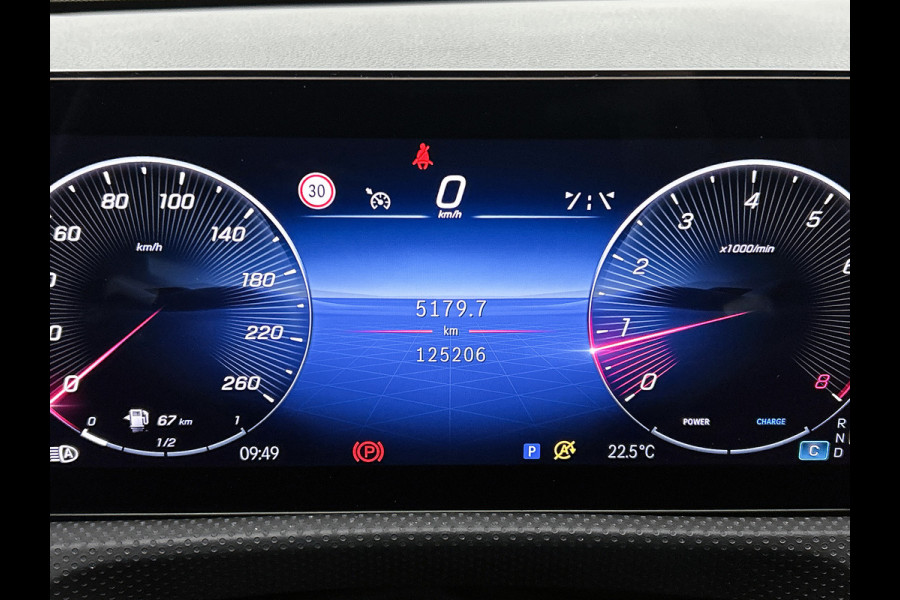 Mercedes-Benz A-Klasse 200 AMG Line | AMG-Line Interieur | AMG-Line Exterieur | Achteruitrijcamera | Sfeerverlichting | Keyless Entry | 24 Maanden Mercedes-Benz Certified garantie.