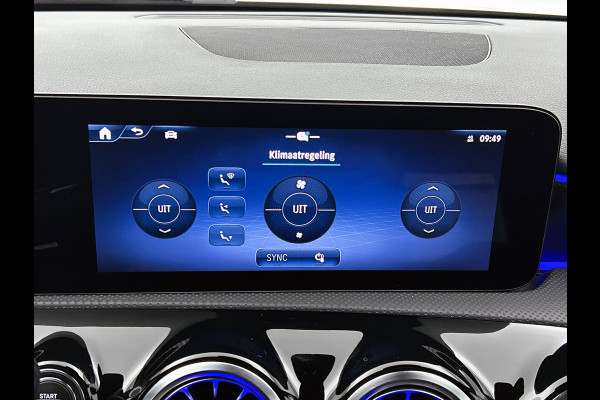 Mercedes-Benz A-Klasse 200 AMG Line | AMG-Line Interieur | AMG-Line Exterieur | Achteruitrijcamera | Sfeerverlichting | Keyless Entry | 24 Maanden Mercedes-Benz Certified garantie.