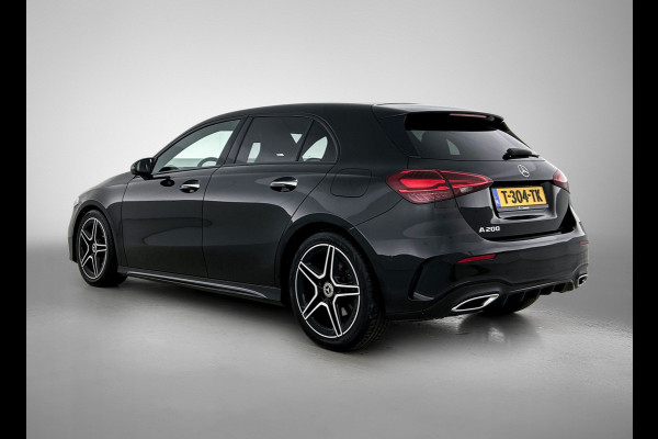 Mercedes-Benz A-Klasse 200 AMG Line | AMG-Line Interieur | AMG-Line Exterieur | Achteruitrijcamera | Sfeerverlichting | Keyless Entry | 24 Maanden Mercedes-Benz Certified garantie.