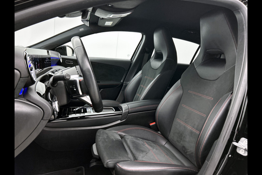 Mercedes-Benz A-Klasse 200 AMG Line | AMG-Line Interieur | AMG-Line Exterieur | Achteruitrijcamera | Sfeerverlichting | Keyless Entry | 24 Maanden Mercedes-Benz Certified garantie.