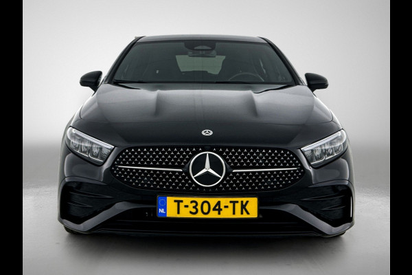 Mercedes-Benz A-Klasse 200 AMG Line | AMG-Line Interieur | AMG-Line Exterieur | Achteruitrijcamera | Sfeerverlichting | Keyless Entry | 24 Maanden Mercedes-Benz Certified garantie.