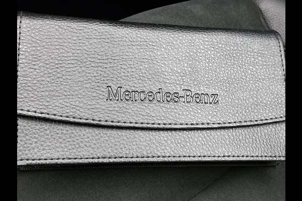 Mercedes-Benz A-Klasse 200 AMG Line | AMG-Line Interieur | AMG-Line Exterieur | Achteruitrijcamera | Sfeerverlichting | Keyless Entry | 24 Maanden Mercedes-Benz Certified garantie.