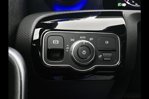 Mercedes-Benz A-Klasse 200 AMG Line | AMG-Line Interieur | AMG-Line Exterieur | Achteruitrijcamera | Sfeerverlichting | Keyless Entry | 24 Maanden Mercedes-Benz Certified garantie.