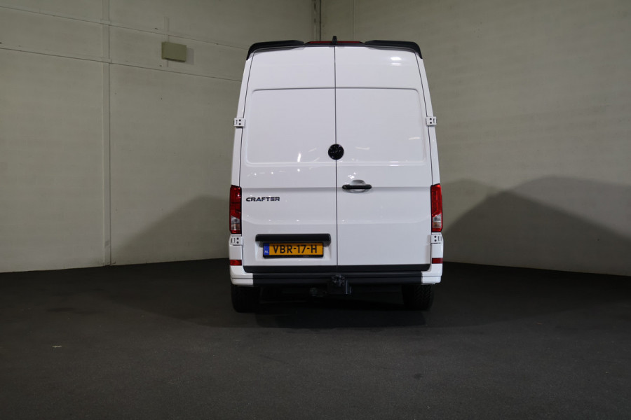 Volkswagen Crafter 2.0 TDI L3 H3 140pk Black Line Airco Navigatie Spoilerpakket