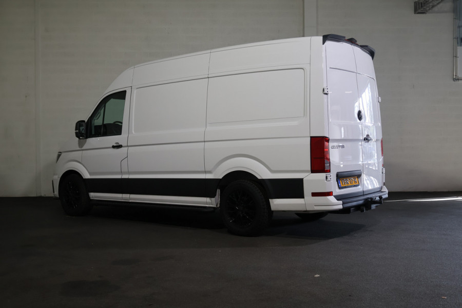 Volkswagen Crafter 2.0 TDI L3 H3 140pk Black Line Airco Navigatie Spoilerpakket