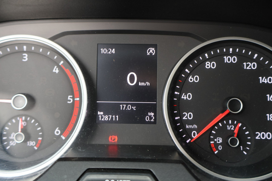 Volkswagen Crafter 2.0 TDI L3 H3 140pk Black Line Airco Navigatie Spoilerpakket
