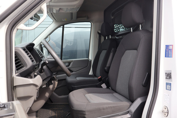 Volkswagen Crafter 2.0 TDI L3 H3 140pk Black Line Airco Navigatie Spoilerpakket