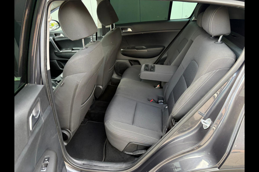 Kia Sportage 1.6 GDI ComfortLine Camera/Trekhaak/Navigatie/Stoel-stuurverwarming