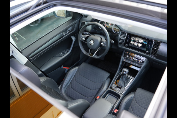 Škoda Kodiaq 1.5 TSI Business Edition | Elektrisch glazen panorama-dak | Trekhaak | Draadloze Telefoonlader |