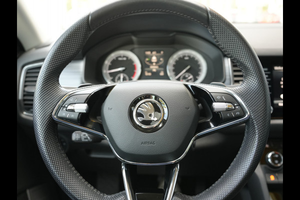 Škoda Kodiaq 1.5 TSI Business Edition | Elektrisch glazen panorama-dak | Trekhaak | Draadloze Telefoonlader |