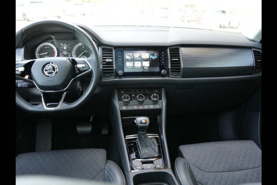 Škoda Kodiaq 1.5 TSI Business Edition | Elektrisch glazen panorama-dak | Trekhaak | Draadloze Telefoonlader |