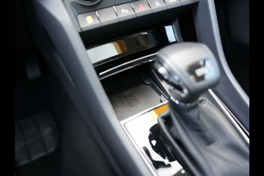 Škoda Kodiaq 1.5 TSI Business Edition | Elektrisch glazen panorama-dak | Trekhaak | Draadloze Telefoonlader |
