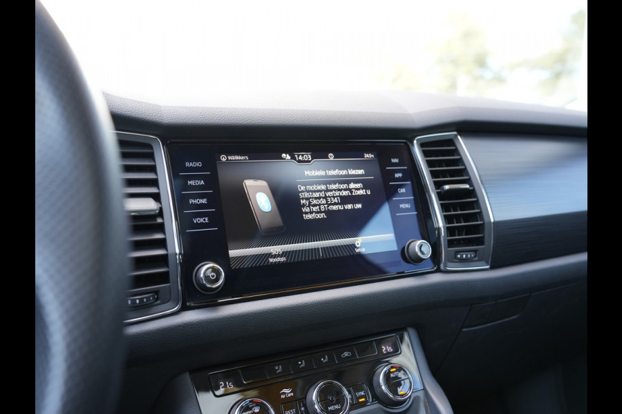 Škoda Kodiaq 1.5 TSI Business Edition | Elektrisch glazen panorama-dak | Trekhaak | Draadloze Telefoonlader |