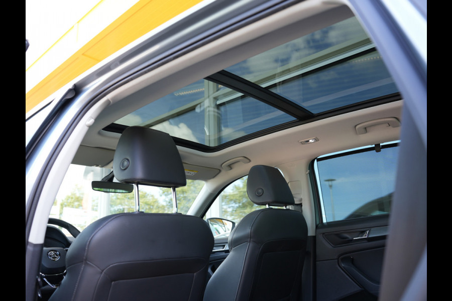 Škoda Kodiaq 1.5 TSI Business Edition | Elektrisch glazen panorama-dak | Trekhaak | Draadloze Telefoonlader |