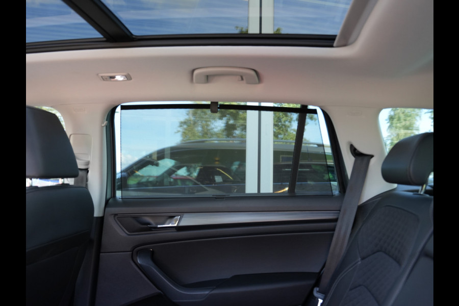 Škoda Kodiaq 1.5 TSI Business Edition | Elektrisch glazen panorama-dak | Trekhaak | Draadloze Telefoonlader |