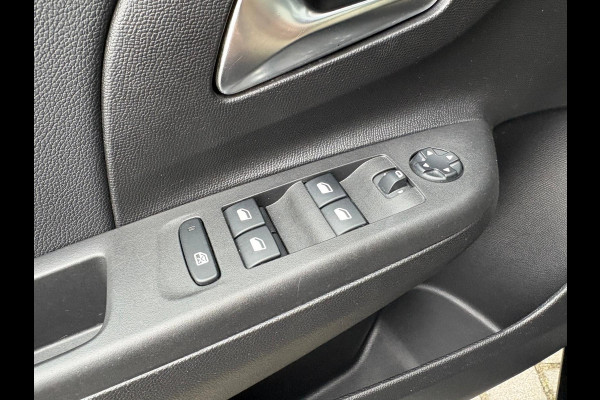Opel Corsa 1.2 Turbo 100PK GS Line Trekhaak/Stoelverwarming/Carplay-Android auto/Parkeerhulp
