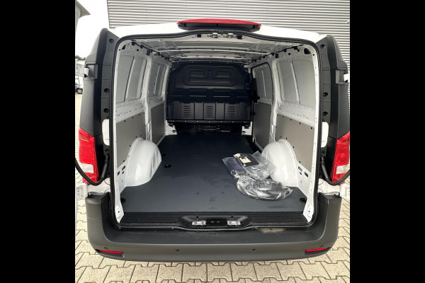 Mercedes-Benz eVito eVito 112 L2 60 kWh Pro NIEUW Luxe uitvoering