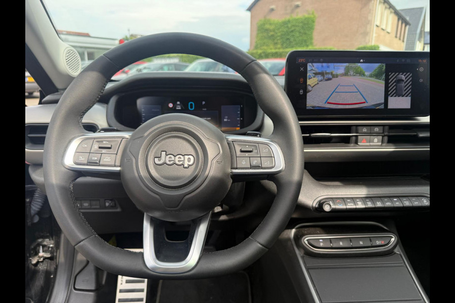 Jeep Avenger 1.2 e-Hybrid Summit