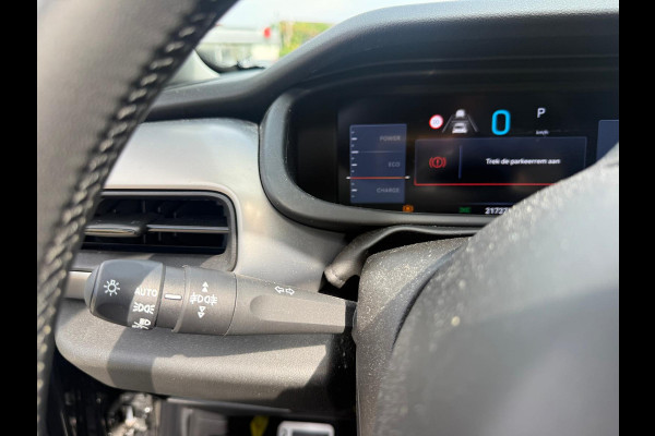 Jeep Avenger 1.2 e-Hybrid Summit