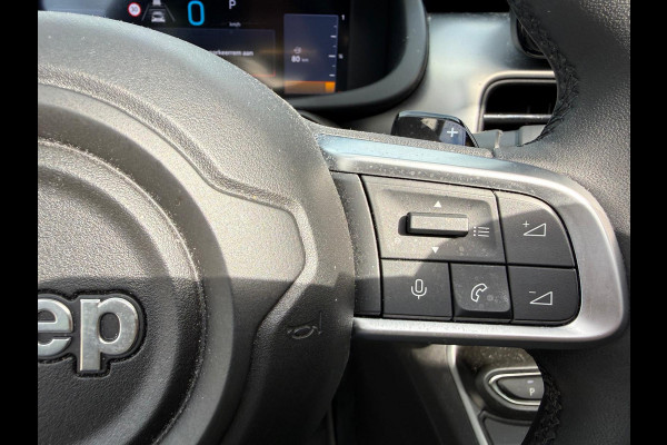 Jeep Avenger 1.2 e-Hybrid Summit