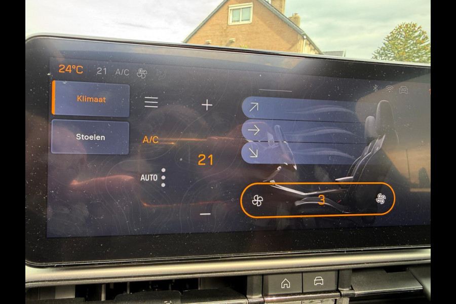 Jeep Avenger 1.2 e-Hybrid Summit
