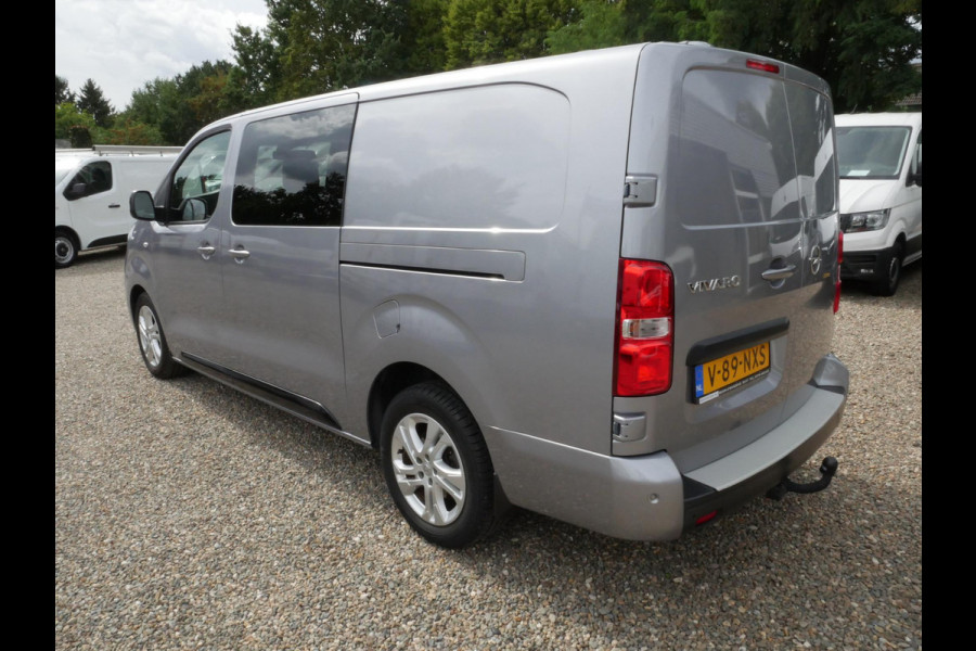 Opel Vivaro 2.0 CDTI 150PK L3 Dubbele cabine AC NAV LMV Haak 2 x Schuifdeur