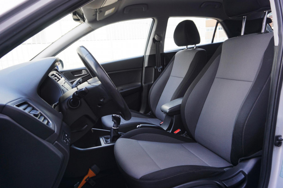Hyundai i20 1.0 T-GDI 100PK/Dealeronderhouden/Camera/Navi/ 2e Eigenaar.