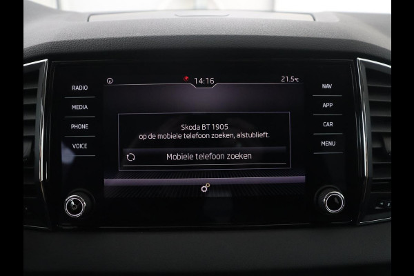Škoda Karoq 1.5 TSI ACT Ambition Business | Panoramadak | Park assist | Climate control | Carplay | DAB | 17'' | Cruise control | Navigatie |