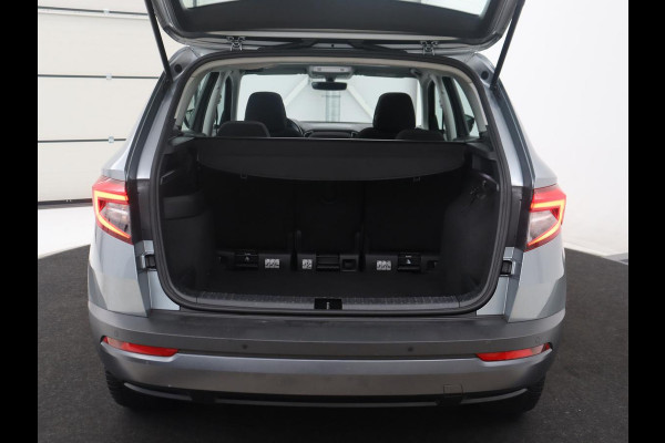 Škoda Karoq 1.5 TSI ACT Ambition Business | Panoramadak | Park assist | Climate control | Carplay | DAB | 17'' | Cruise control | Navigatie |
