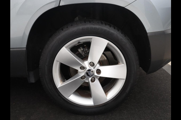 Škoda Karoq 1.5 TSI ACT Ambition Business | Panoramadak | Park assist | Climate control | Carplay | DAB | 17'' | Cruise control | Navigatie |