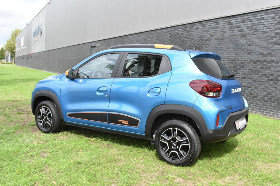 Dacia Spring Essential 27 kWh SOH 94% vol electrisch navigatie pdc Leer