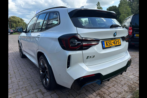 BMW iX3 High Executive 80 kWh 285 PK | M Pakket | Panoramadak | 360 graden camera | Sportstoelen | Harman/kardon | Keyless entry | Elektrische achterklep | Stoelverwarming | Head Up Display