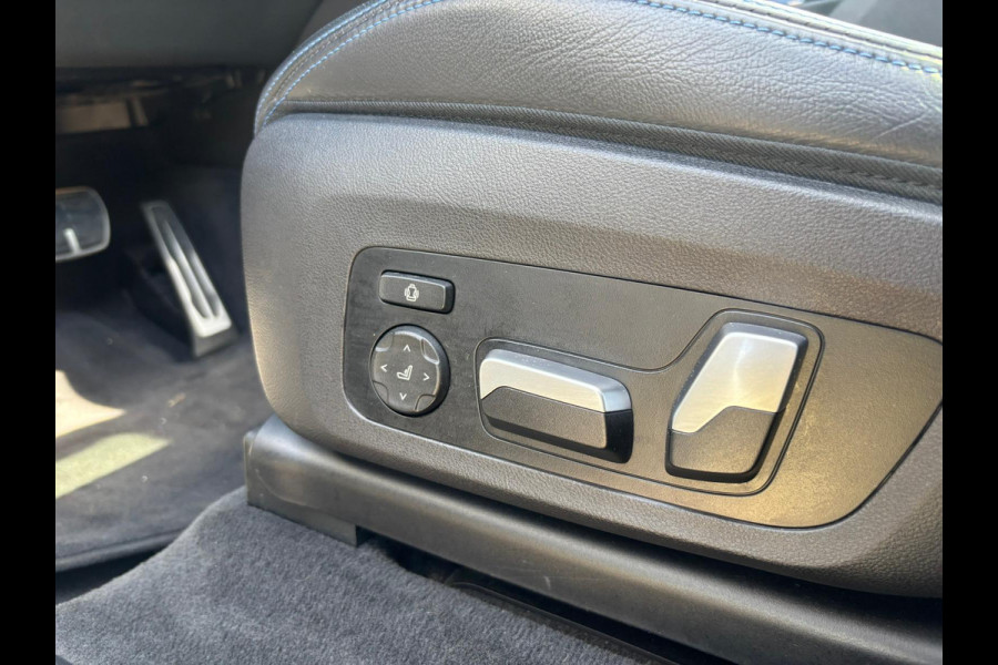 BMW iX3 High Executive 80 kWh 285 PK | M Pakket | Panoramadak | 360 graden camera | Sportstoelen | Harman/kardon | Keyless entry | Elektrische achterklep | Stoelverwarming | Head Up Display