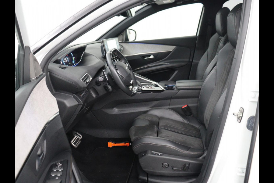 Peugeot 3008 1.6 HYbrid 225 GT Pack Business | SOH 90,2% | Panoramadak | Stoelverwarming | Adaptive cruise | Carplay | Keyless | Side Assist | Leder/Alcantara | Full LED | Navigatie | 360 Camera | PHEV | Plug In